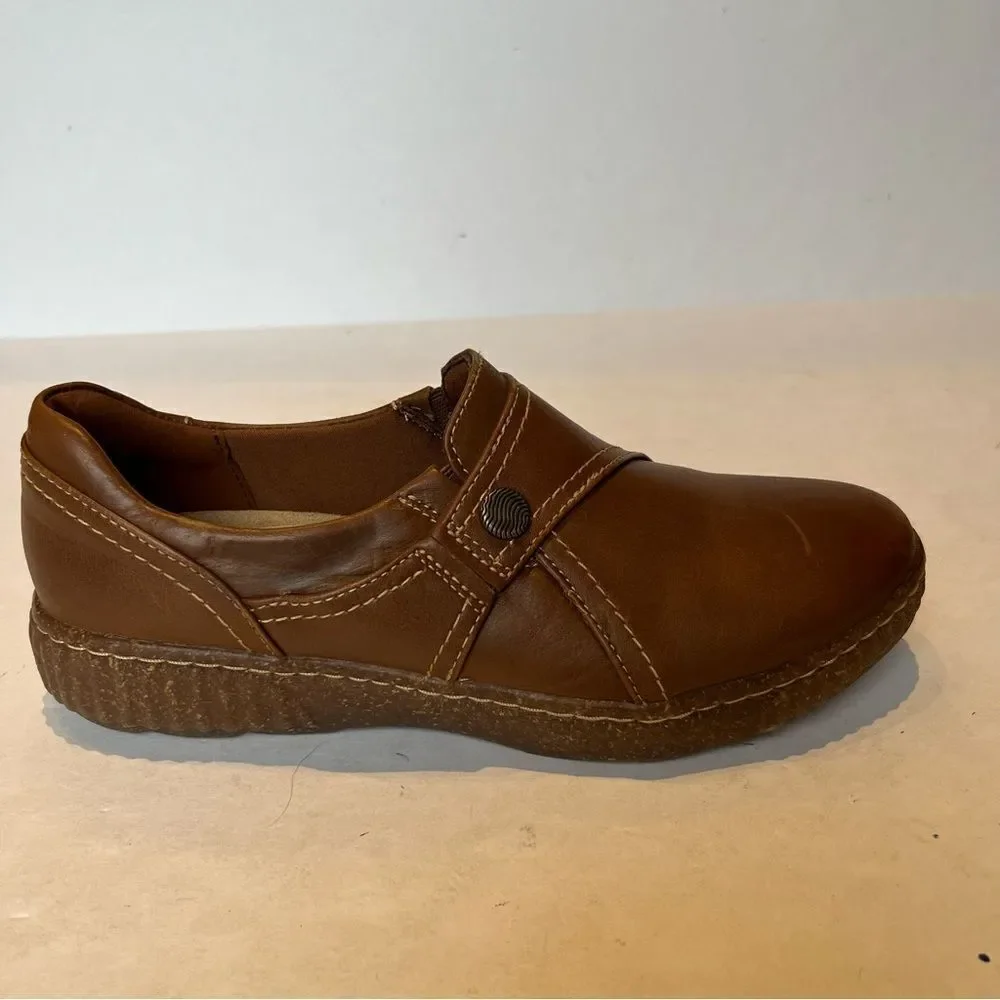 Collection by Clarks Women's slip on Brown Loafers Size 8 1/2